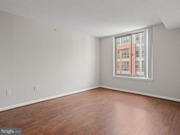 2726 Gallows Road 411, Vienna VA 22180