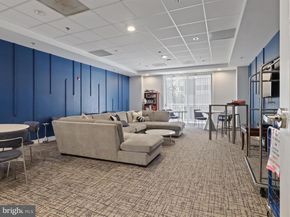 2726 Gallows Road 411, Vienna VA 22180