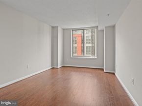 2726 Gallows Road 411, Vienna VA 22180