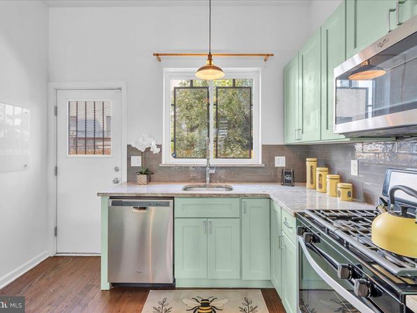 2208 Amber Street, Philadelphia PA 19125