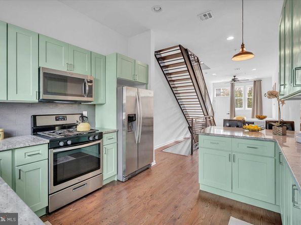 2208 Amber Street, Philadelphia PA 19125