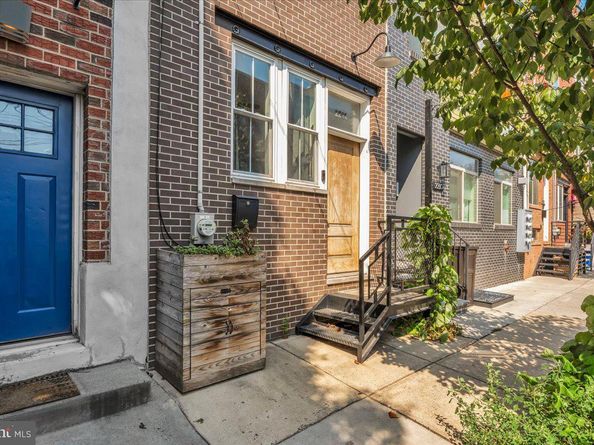 2208 Amber Street, Philadelphia PA 19125