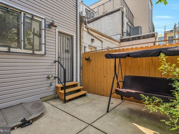 2208 Amber Street, Philadelphia PA 19125