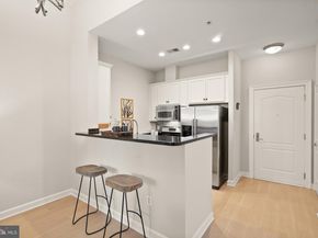 1000 N Randolph Street 102, Arlington VA 22201