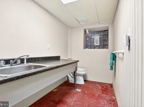 6905 Lincoln Drive, Philadelphia PA 19119