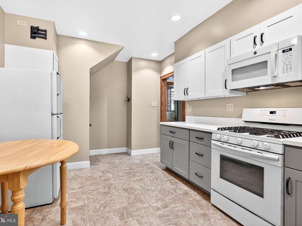 6905 Lincoln Drive, Philadelphia PA 19119
