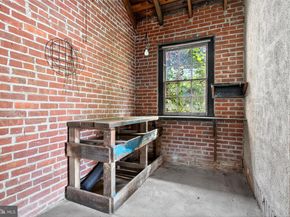 6905 Lincoln Drive, Philadelphia PA 19119