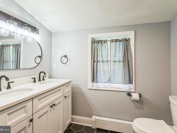 414 Delaware Avenue, Croydon PA 19021