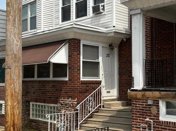 211 Wright Avenue, Darby PA 19023