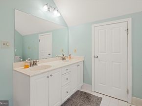 1149 Brians Way, Wayne PA 19087