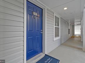 3179 Summit Square Drive 2B2, Oakton VA 22124