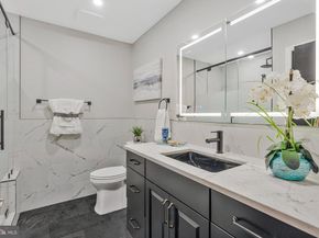 3179 Summit Square Drive 2B2, Oakton VA 22124