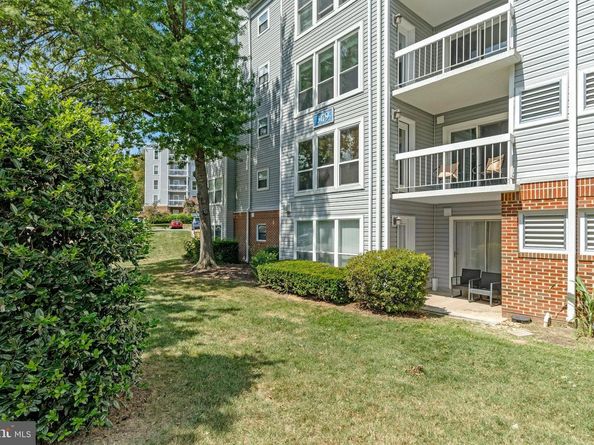 3179 Summit Square Drive 2B2, Oakton VA 22124