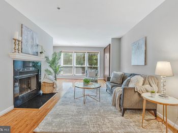 3179 Summit Square Drive