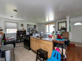 432 Laurel Avenue, Aldan PA 19018