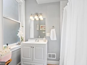 2610 Catharine Street, Philadelphia PA 19146