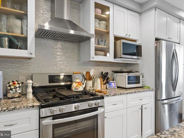2610 Catharine Street, Philadelphia PA 19146