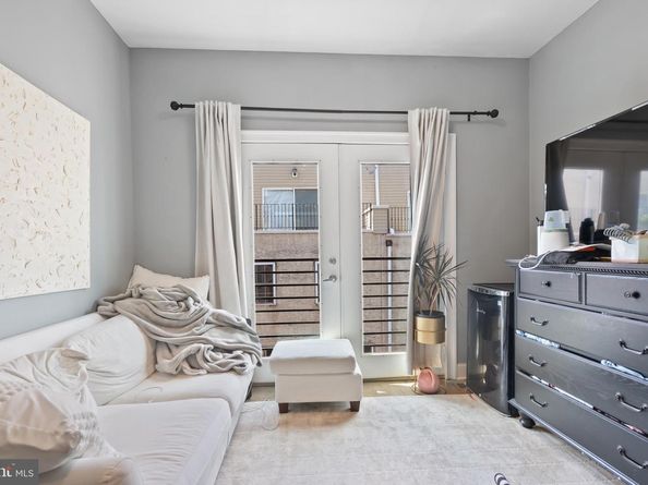 2610 Catharine Street, Philadelphia PA 19146