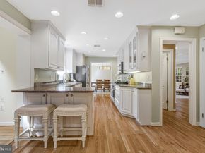 8205 Dunsinane Court, Mclean VA 22102