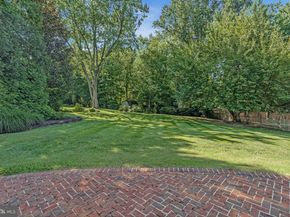 8205 Dunsinane Court, Mclean VA 22102