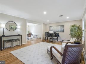 8205 Dunsinane Court, Mclean VA 22102
