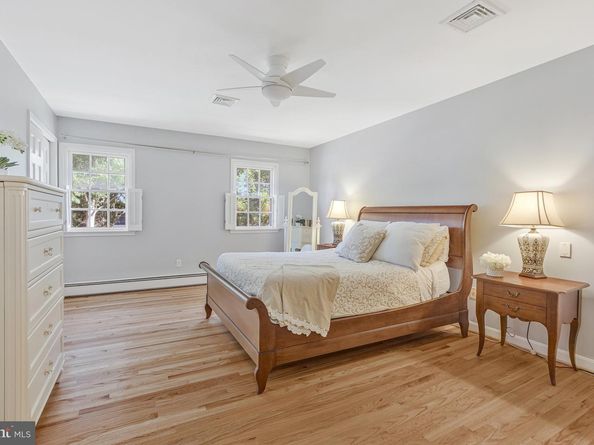 8205 Dunsinane Court, Mclean VA 22102
