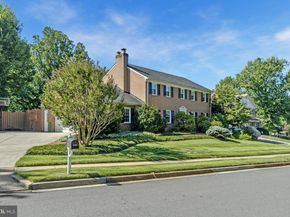 8205 Dunsinane Court, Mclean VA 22102