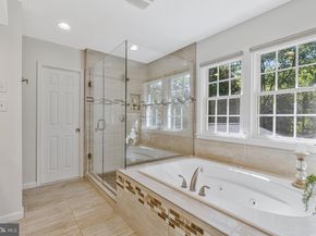 8205 Dunsinane Court, Mclean VA 22102