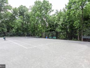 8205 Dunsinane Court, Mclean VA 22102
