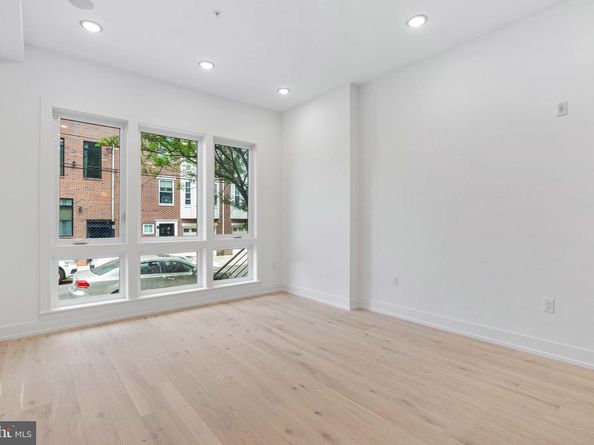 1338 N Franklin Street, Philadelphia PA 19122