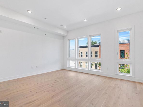 1338 N Franklin Street, Philadelphia PA 19122