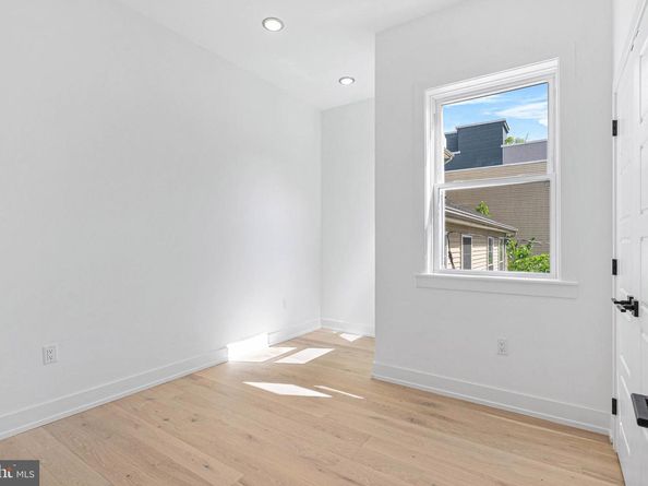 1338 N Franklin Street, Philadelphia PA 19122