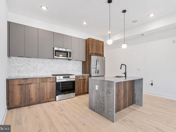 1338 N Franklin Street, Philadelphia PA 19122