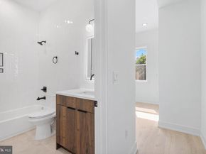 1338 N Franklin Street, Philadelphia PA 19122