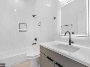 1338 N Franklin Street, Philadelphia PA 19122