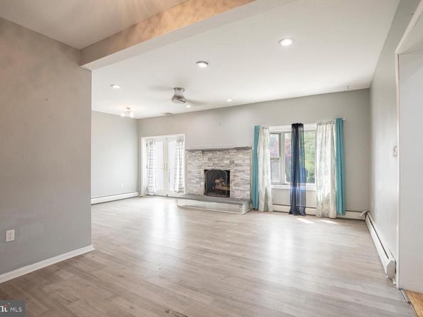 214 Crooked Lane, King Of Prussia PA 19406