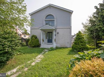 214 Crooked Lane