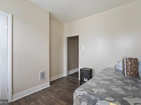 2425 N Bouvier Street, Philadelphia PA 19132