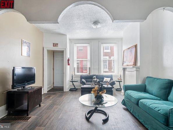 2425 N Bouvier Street, Philadelphia PA 19132