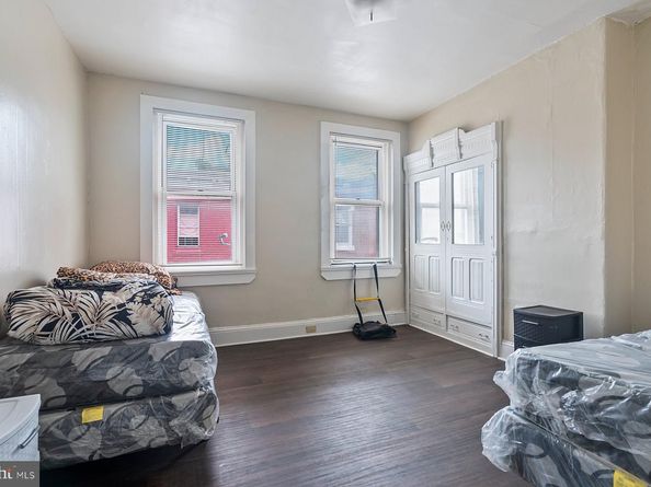 2425 N Bouvier Street, Philadelphia PA 19132