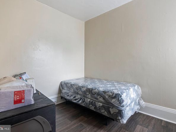 2425 N Bouvier Street, Philadelphia PA 19132