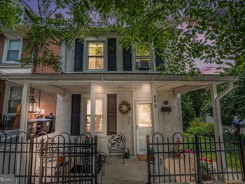 453 Old Elm Street