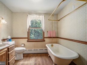 453 Old Elm Street, Conshohocken PA 19428