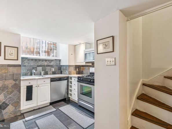 523 S Leithgow Street, Philadelphia PA 19147