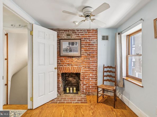 523 S Leithgow Street, Philadelphia PA 19147