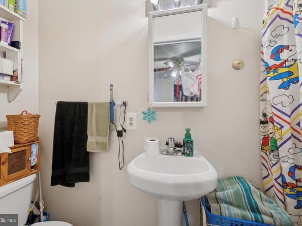 523 Bloomfield Avenue, Drexel Hill PA 19026