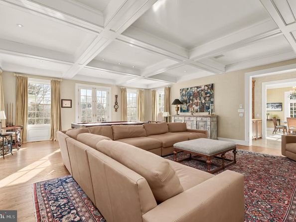 5320 27TH Street NW, Washington DC 20015