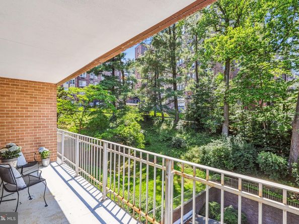 4100 Cathedral Avenue NW 818, Washington DC 20016