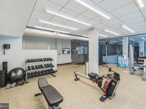 4100 Cathedral Avenue NW 818, Washington DC 20016