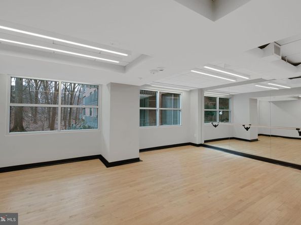 4100 Cathedral Avenue NW 818, Washington DC 20016